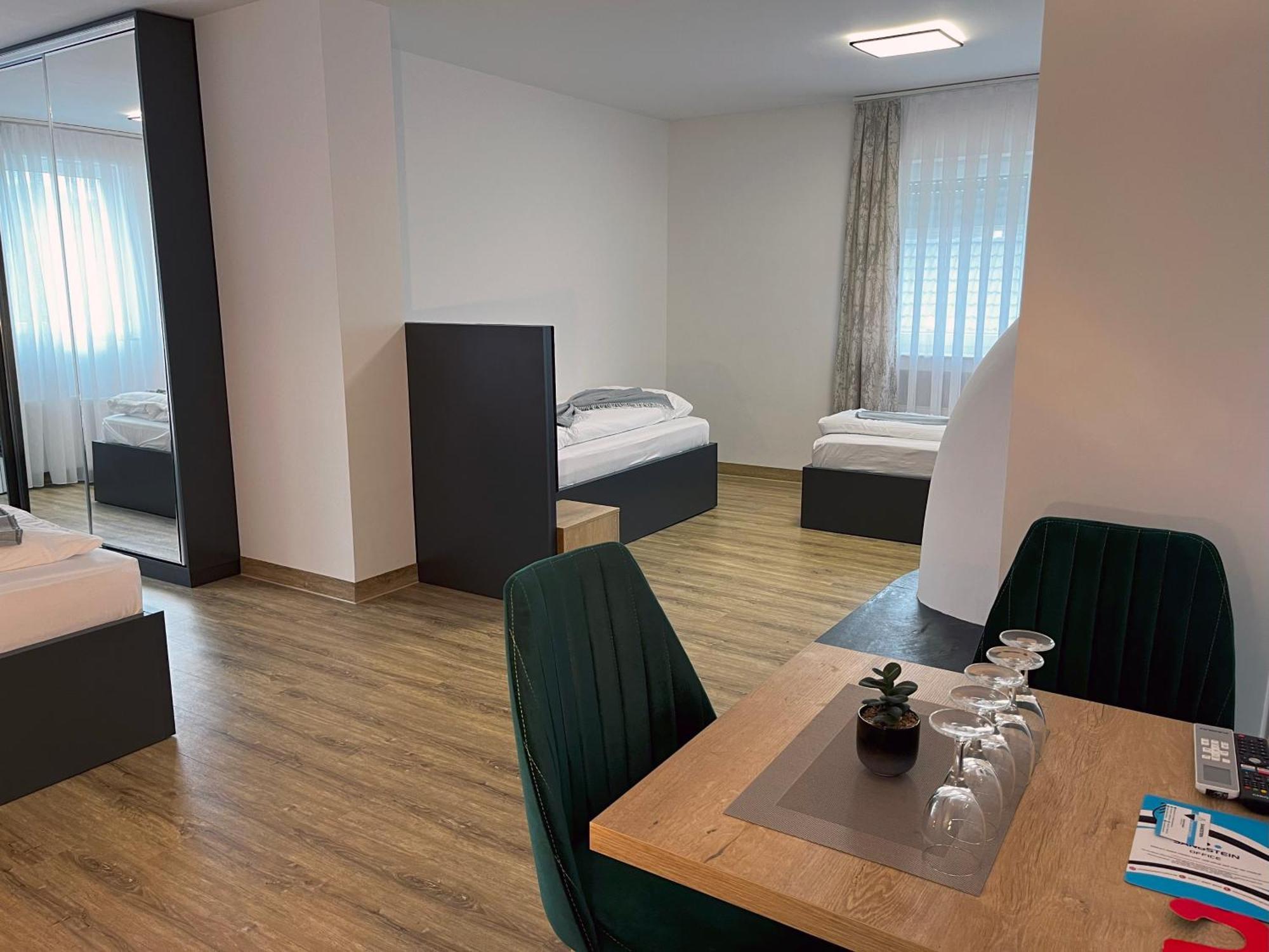 Haven Hotels - Hotel Dona Bergisch Gladbach Buitenkant foto