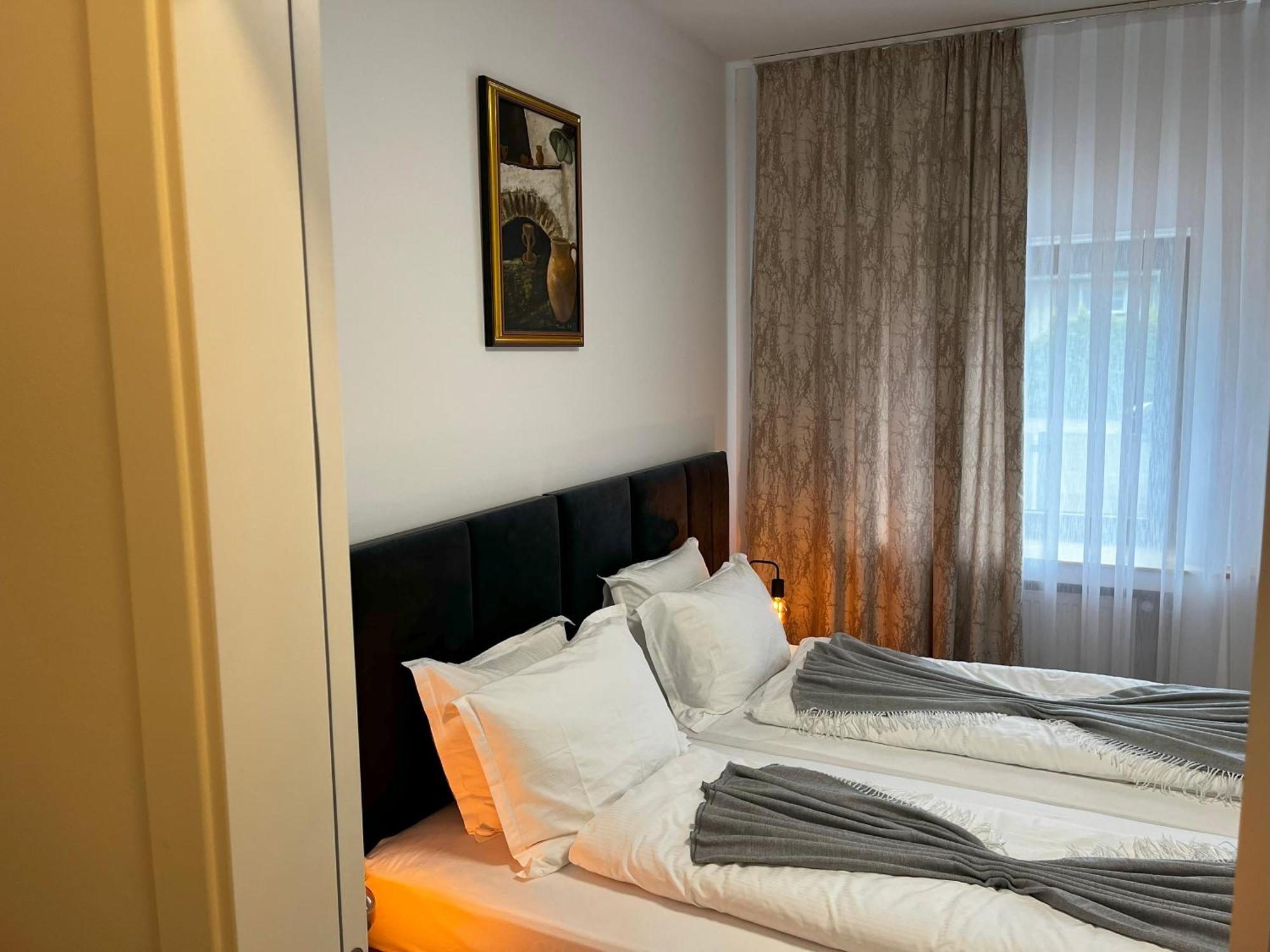 Haven Hotels - Hotel Dona Bergisch Gladbach Buitenkant foto