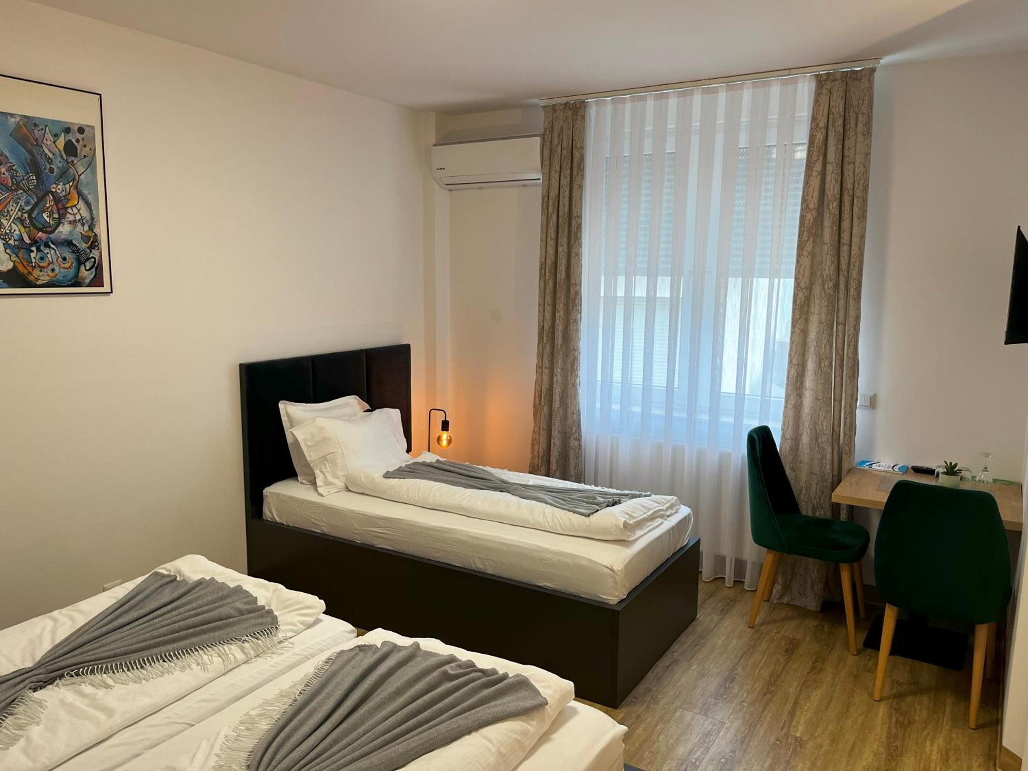 Haven Hotels - Hotel Dona Bergisch Gladbach Buitenkant foto