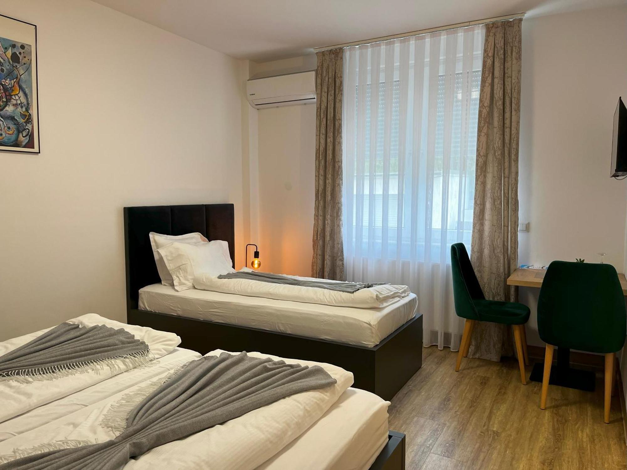 Haven Hotels - Hotel Dona Bergisch Gladbach Buitenkant foto