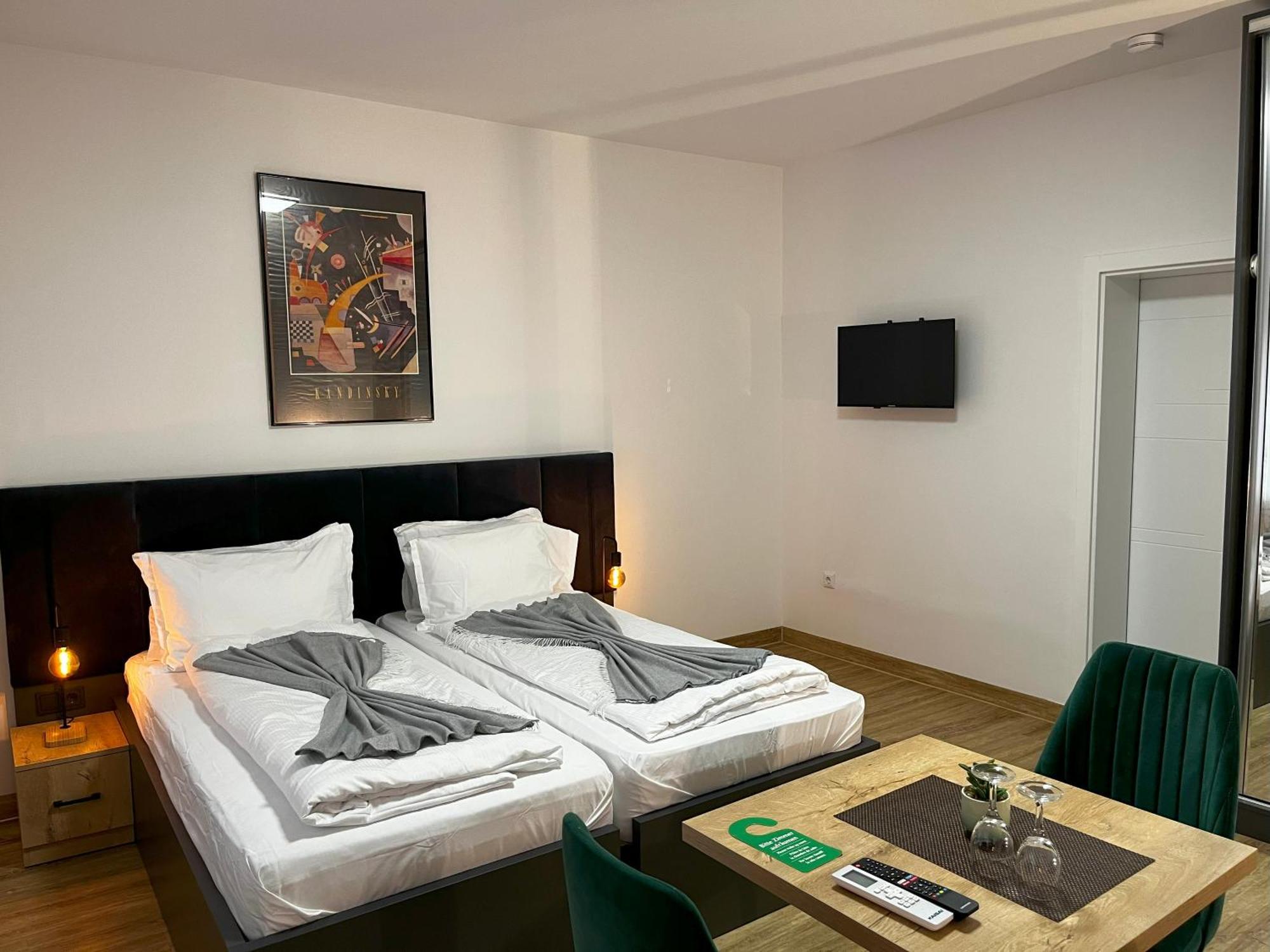 Haven Hotels - Hotel Dona Bergisch Gladbach Buitenkant foto