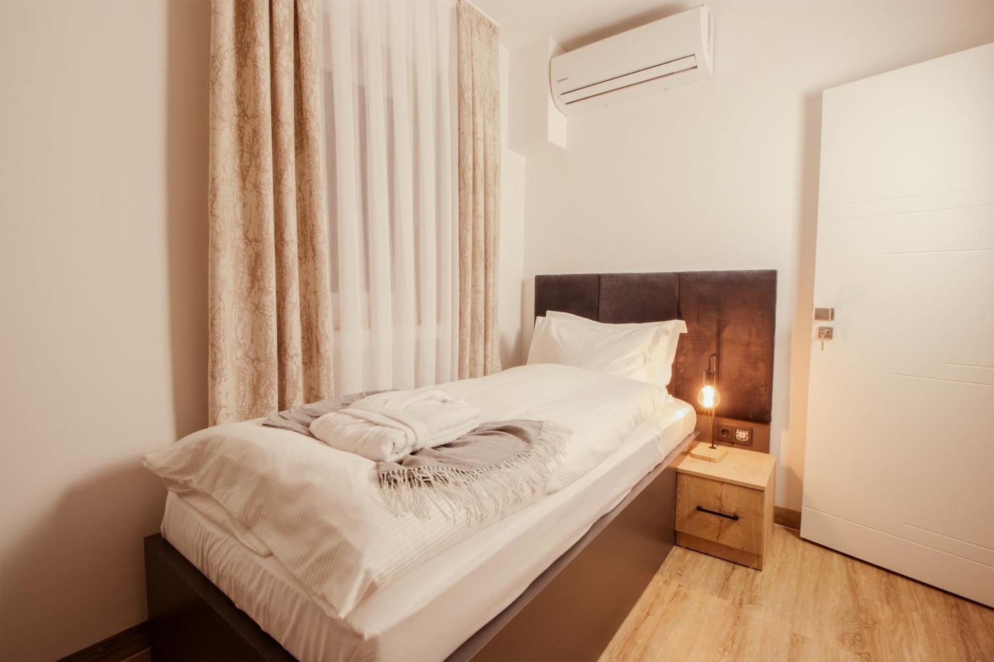Haven Hotels - Hotel Dona Bergisch Gladbach Buitenkant foto